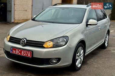 Універсал Volkswagen Golf 2010 в Рівному