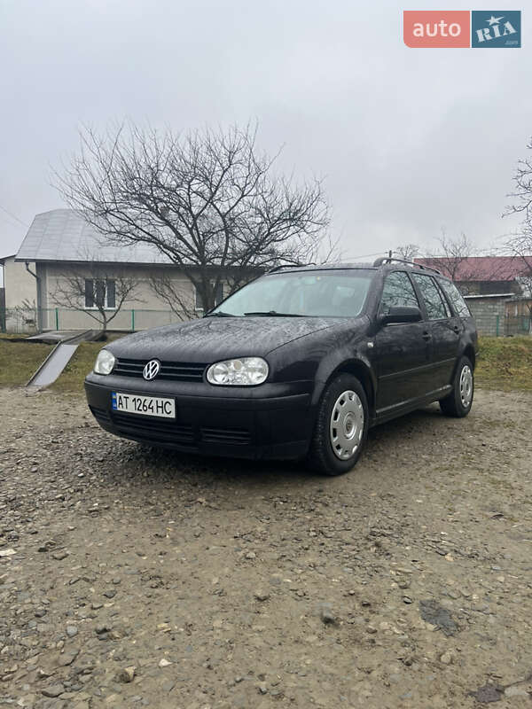 Volkswagen Golf 2004