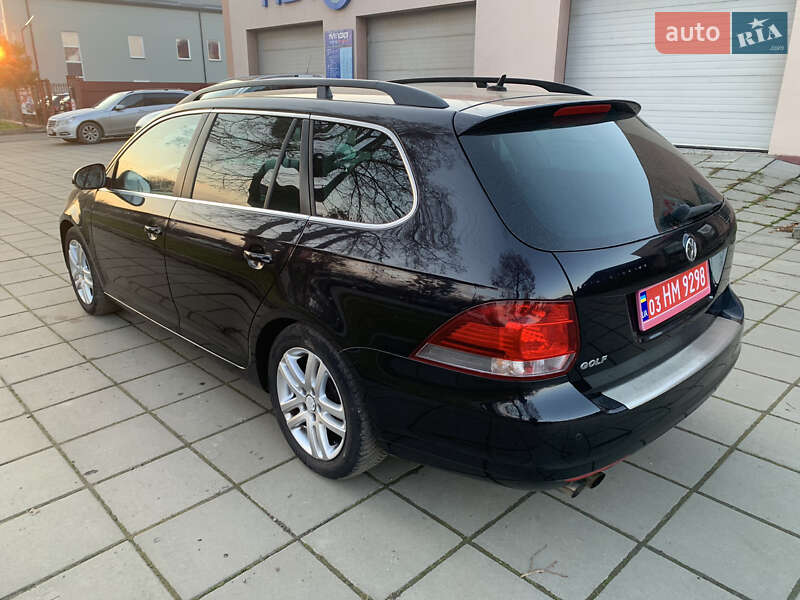 Універсал Volkswagen Golf 2011 в Луцьку