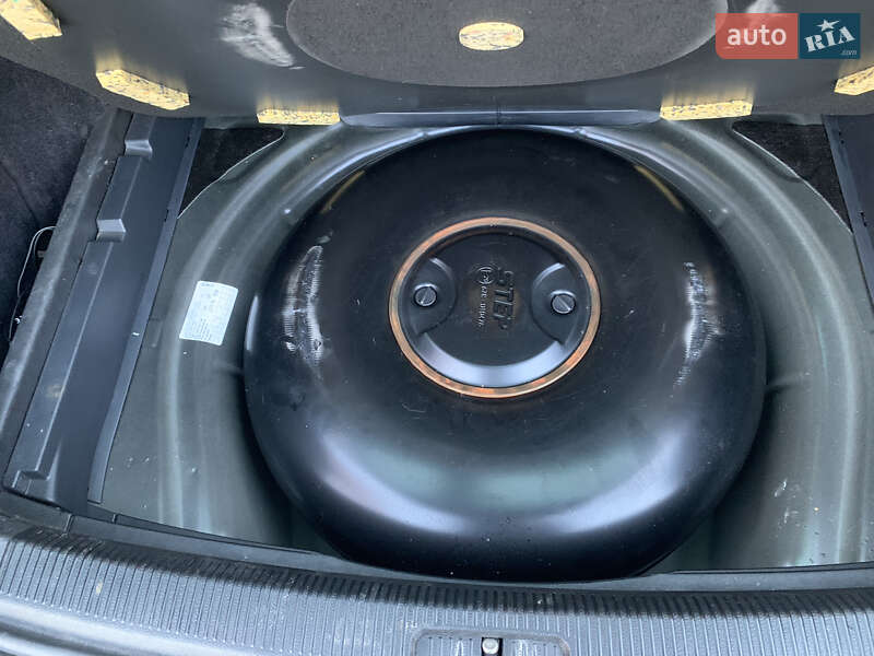 Універсал Volkswagen Golf 2011 в Луцьку