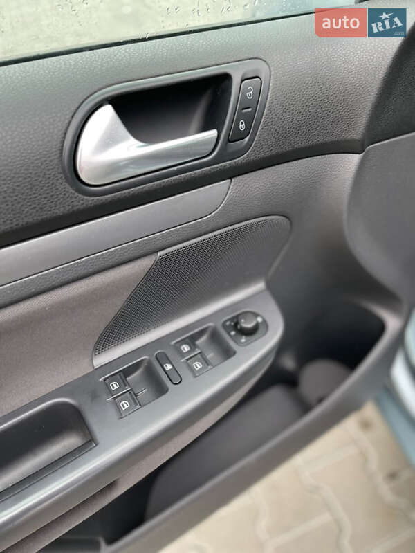 Універсал Volkswagen Golf 2007 в Шептицькому