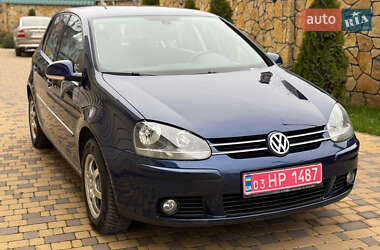 Хэтчбек Volkswagen Golf 2009 в Могилев-Подольске