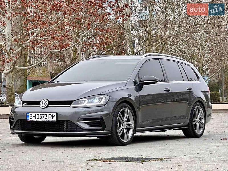 Універсал Volkswagen Golf 2017 в Одесі