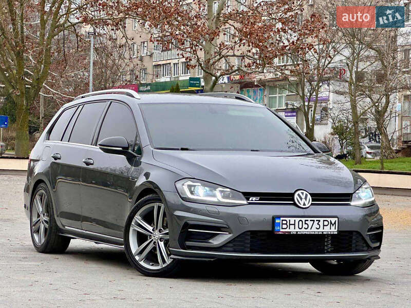 Універсал Volkswagen Golf 2017 в Одесі