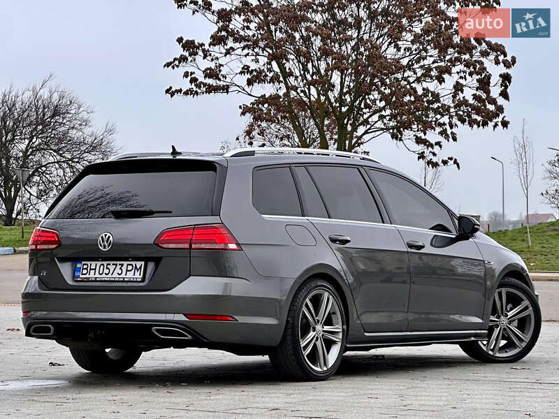 Універсал Volkswagen Golf 2017 в Одесі