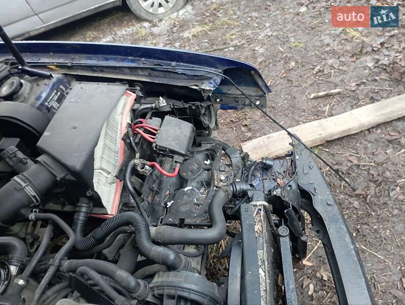 Універсал Volkswagen Golf 2005 в Березні