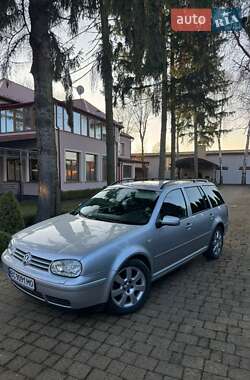 Универсал Volkswagen Golf 2003 в Городке