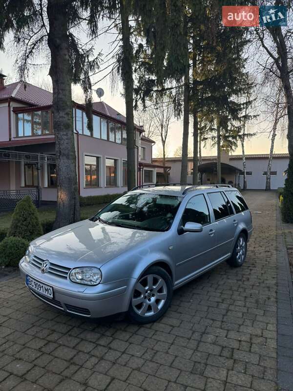 Volkswagen Golf 2003
