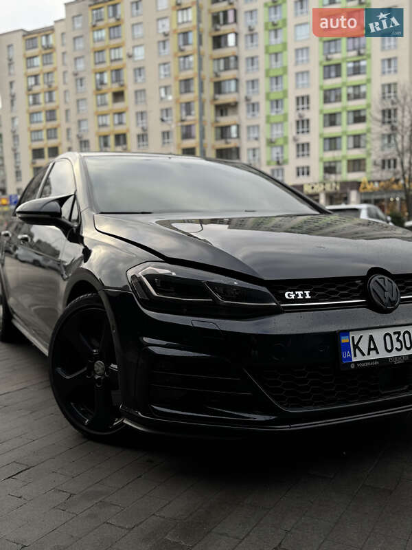 Volkswagen Golf 2016