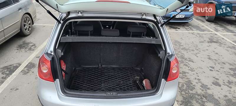 Хетчбек Volkswagen Golf 2007 в Олександрії