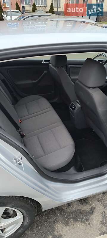 Хетчбек Volkswagen Golf 2007 в Олександрії