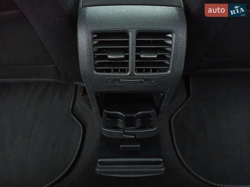 Універсал Volkswagen Golf 2012 в Запоріжжі