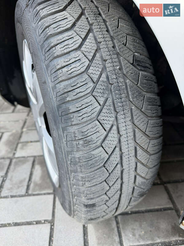 Універсал Volkswagen Golf 2010 в Бердичеві