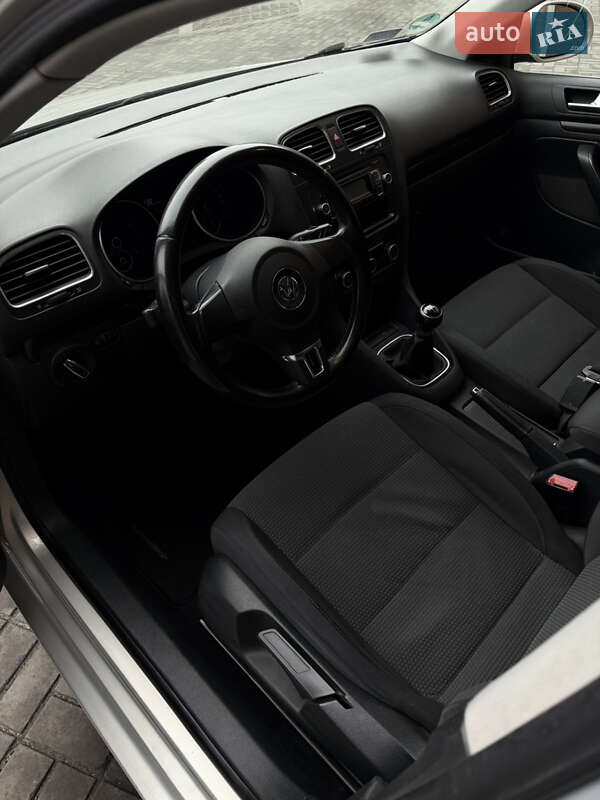Універсал Volkswagen Golf 2010 в Бердичеві