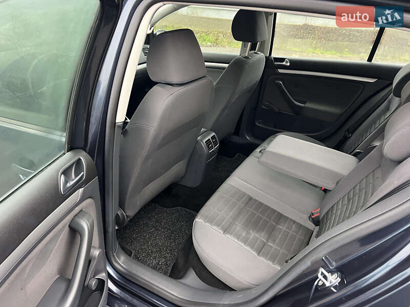 Хетчбек Volkswagen Golf 2007 в Запоріжжі