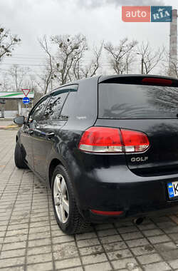 Хэтчбек Volkswagen Golf 2011 в Броварах