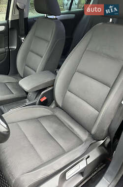 Хэтчбек Volkswagen Golf 2011 в Броварах