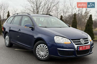 Универсал Volkswagen Golf 2009 в Березане