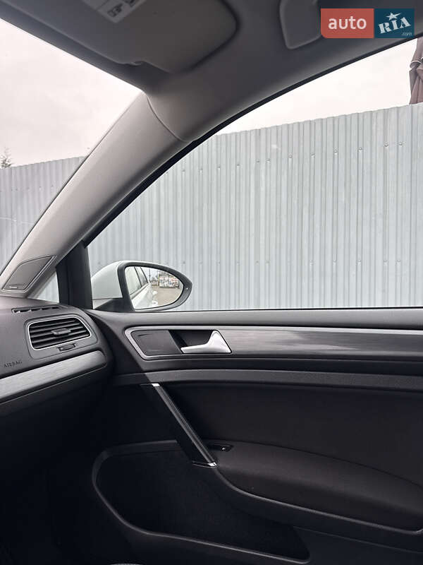Хэтчбек Volkswagen Golf 2017 в Хмельницком фото 39 Хэтчбек Volkswagen Golf 2017 в Хмельницком