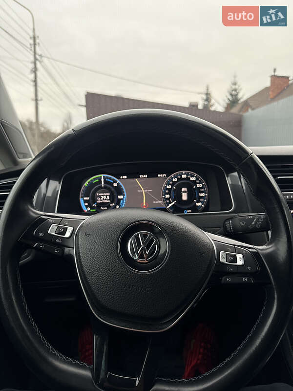 Хэтчбек Volkswagen Golf 2017 в Хмельницком фото 40 Хэтчбек Volkswagen Golf 2017 в Хмельницком