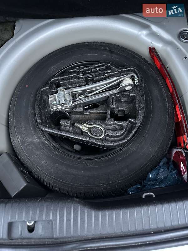 Хетчбек Volkswagen Golf 2002 в Городку