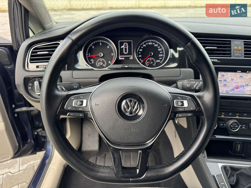 Універсал Volkswagen Golf 2013 в Мукачевому