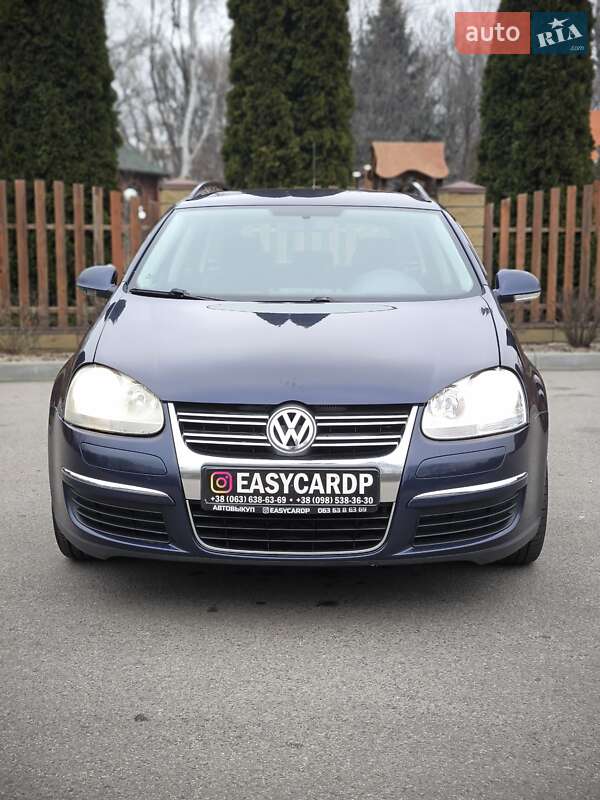 Универсал Volkswagen Golf 2009 в Днепре