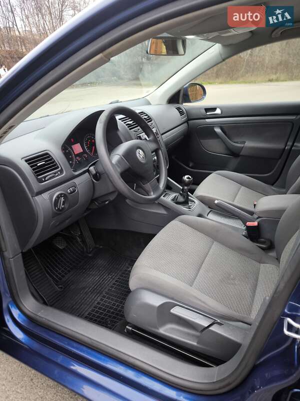 Универсал Volkswagen Golf 2009 в Днепре