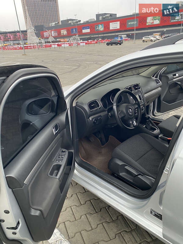 Универсал Volkswagen Golf 2010 в Киеве фото 7 Универсал Volkswagen Golf 2010 в Киеве