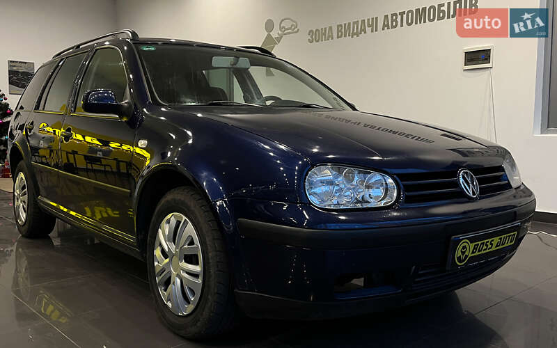 Універсал Volkswagen Golf 2002 в Шептицькому