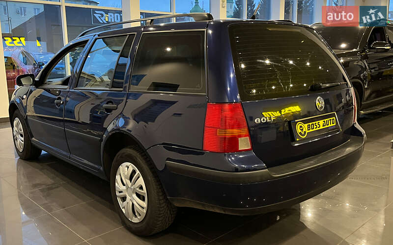 Універсал Volkswagen Golf 2002 в Шептицькому