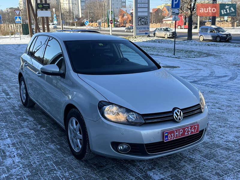 Хетчбек Volkswagen Golf 2009 в Луцьку