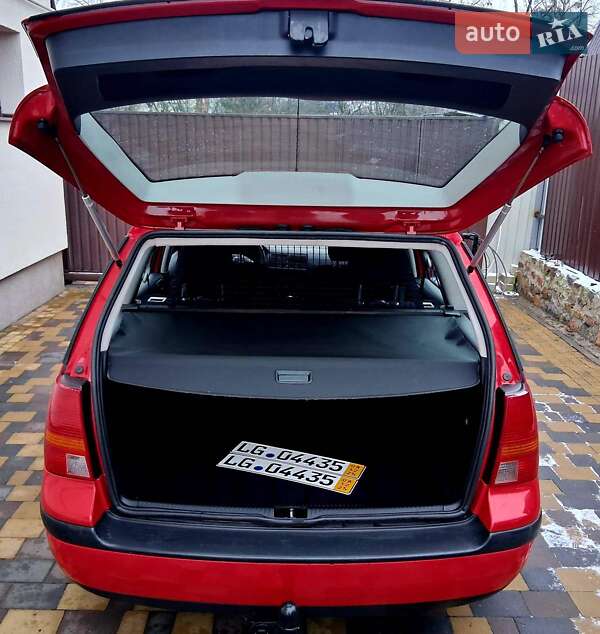 Универсал Volkswagen Golf 2002 в Харькове