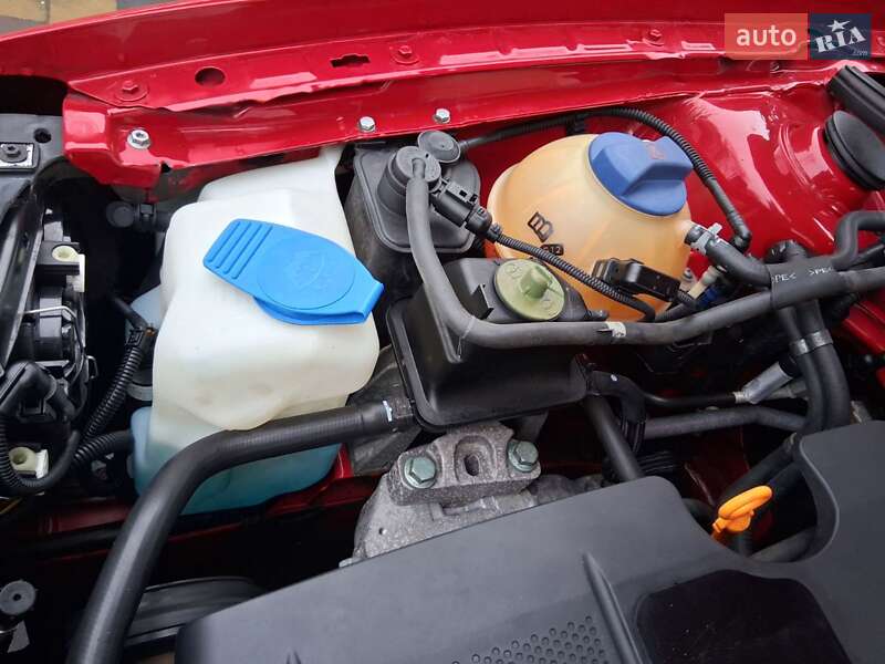 Универсал Volkswagen Golf 2002 в Харькове