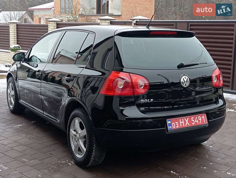 Хетчбек Volkswagen Golf 2006 в Бучачі