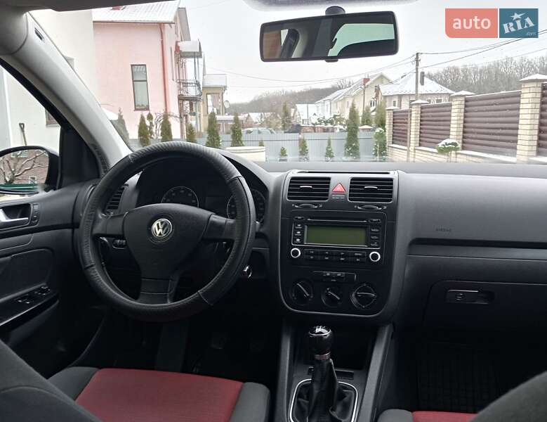 Хетчбек Volkswagen Golf 2006 в Бучачі