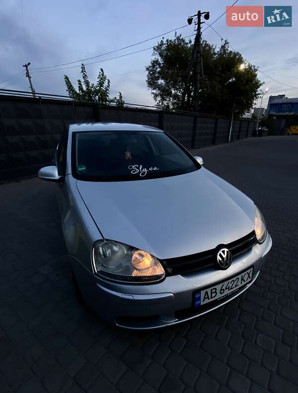 Хетчбек Volkswagen Golf 2005 в Кременчуці