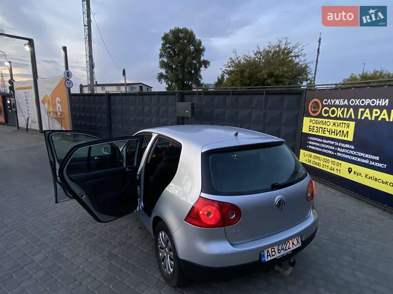 Хетчбек Volkswagen Golf 2005 в Кременчуці