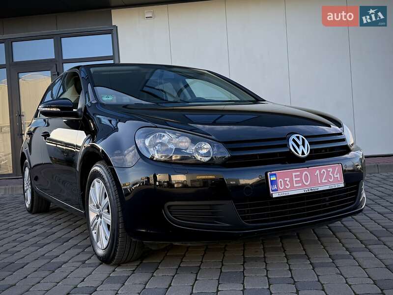 Хетчбек Volkswagen Golf 2011 в Мукачевому