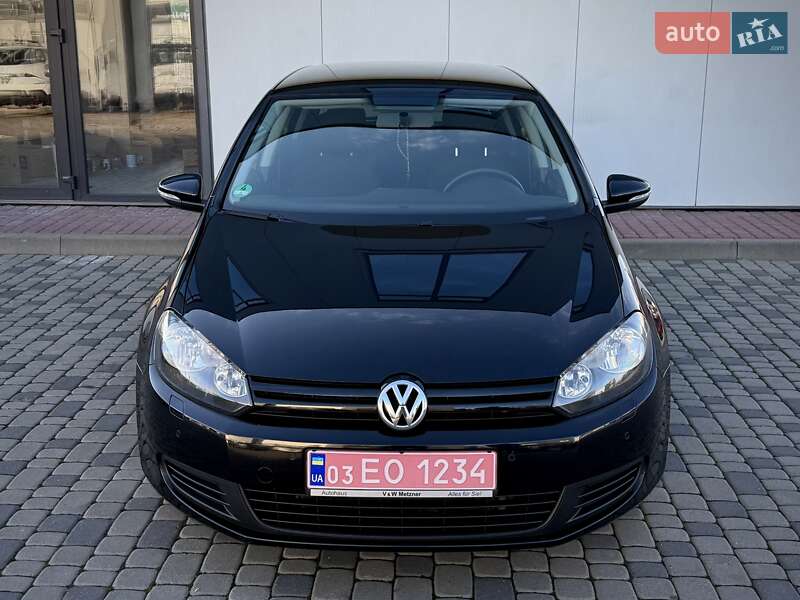 Хетчбек Volkswagen Golf 2011 в Мукачевому
