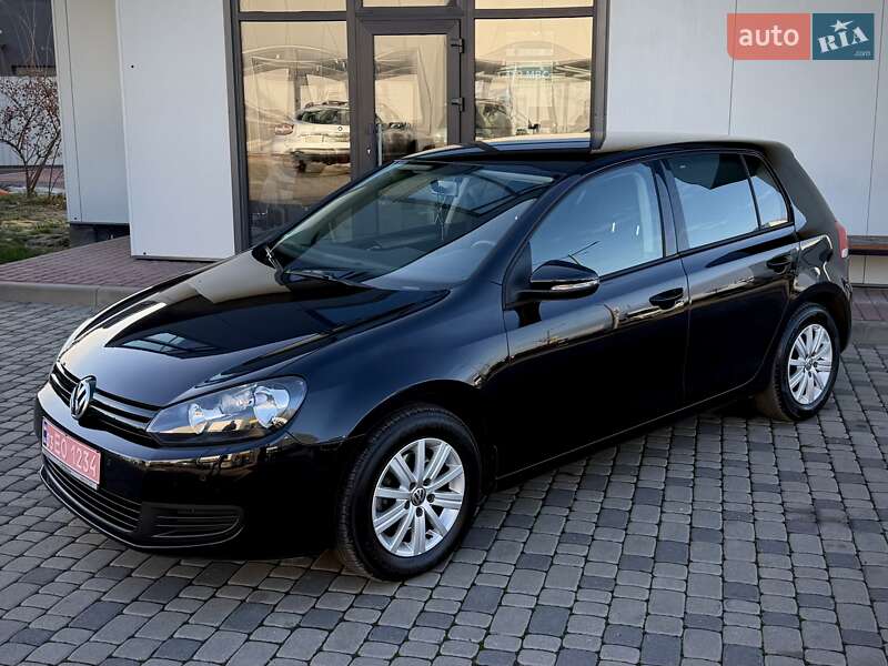 Хетчбек Volkswagen Golf 2011 в Мукачевому