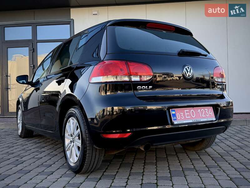 Хетчбек Volkswagen Golf 2011 в Мукачевому