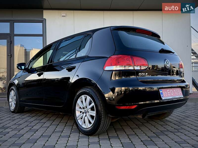 Хетчбек Volkswagen Golf 2011 в Мукачевому