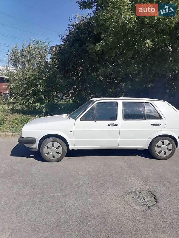 Хетчбек Volkswagen Golf 1984 в Запоріжжі