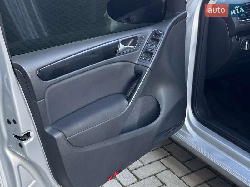 Хэтчбек Volkswagen Golf 2009 в Мукачево фото 17 Хэтчбек Volkswagen Golf 2009 в Мукачево