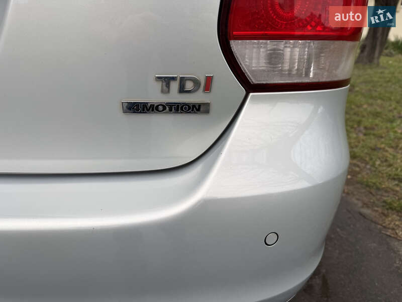 Універсал Volkswagen Golf 2012 в Луцьку