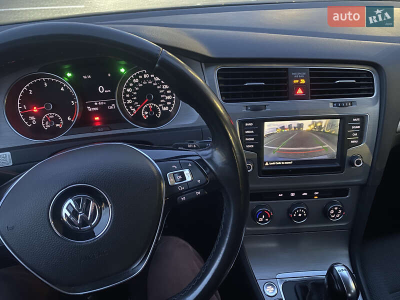 Універсал Volkswagen Golf 2015 в Києві