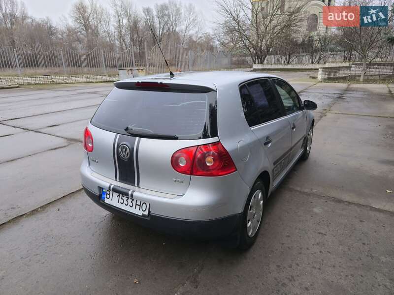 Хэтчбек Volkswagen Golf 2007 в Днепре
