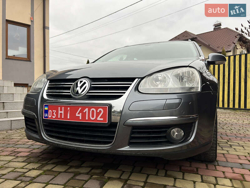Универсал Volkswagen Golf 2009 в Луцке