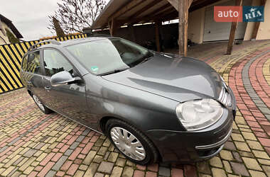 Універсал Volkswagen Golf 2009 в Луцьку